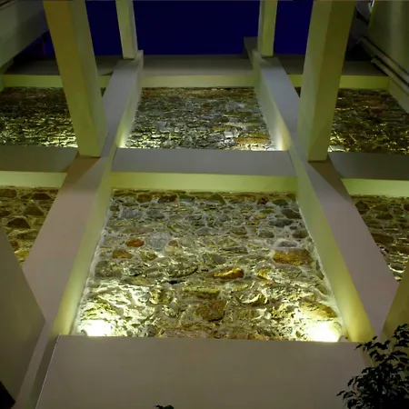Diogenis Hotel 4*