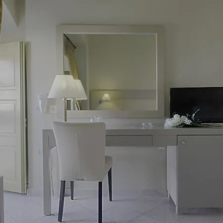 Diogenis 4* Ermoupoli