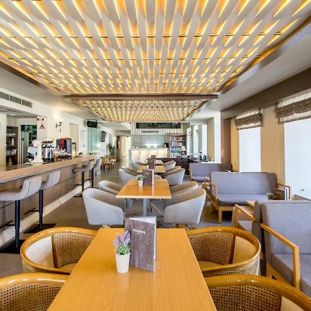 Diogenis 4* Ermupoli