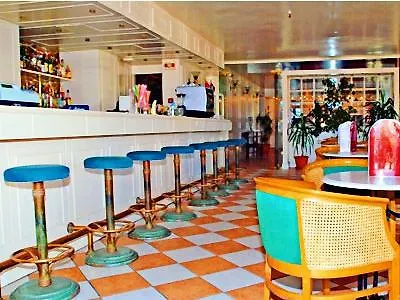 Diogenis Hotel 4*