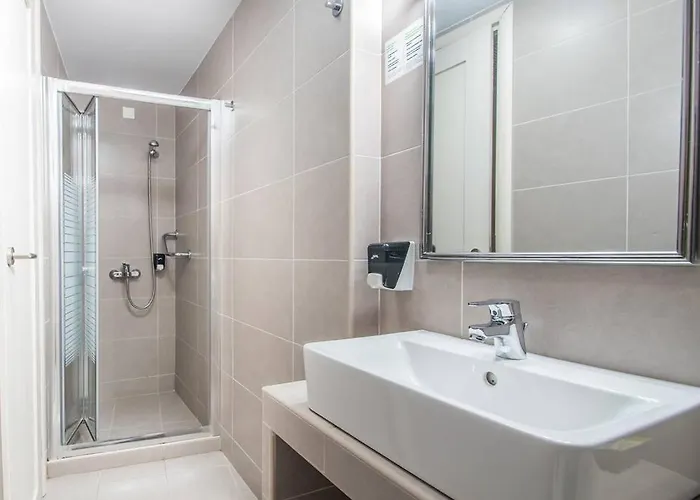 Diogenis 4* Ermoupoli