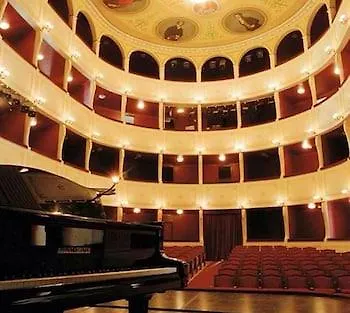 Diogenis 4* Ermoupoli