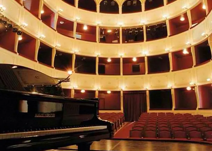 Diogenis 4* Ermoupoli