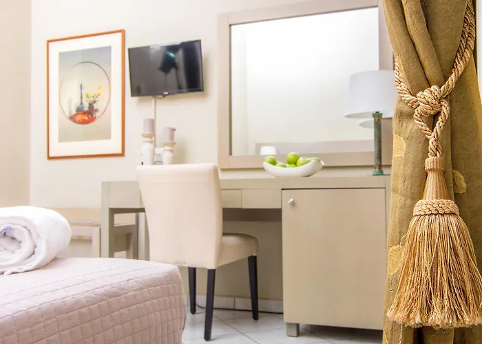 Diogenis 4* Ermoupoli